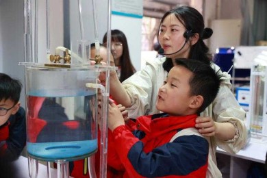 从实验室到打印店：学术论文纸张选择的科学指南