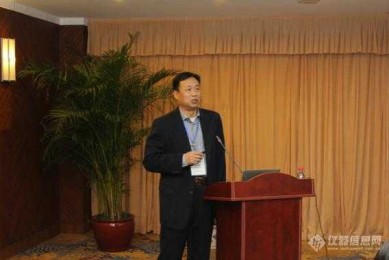 别再让论文框架空转！3步打通“骨架”与“血肉”的连接瓶颈