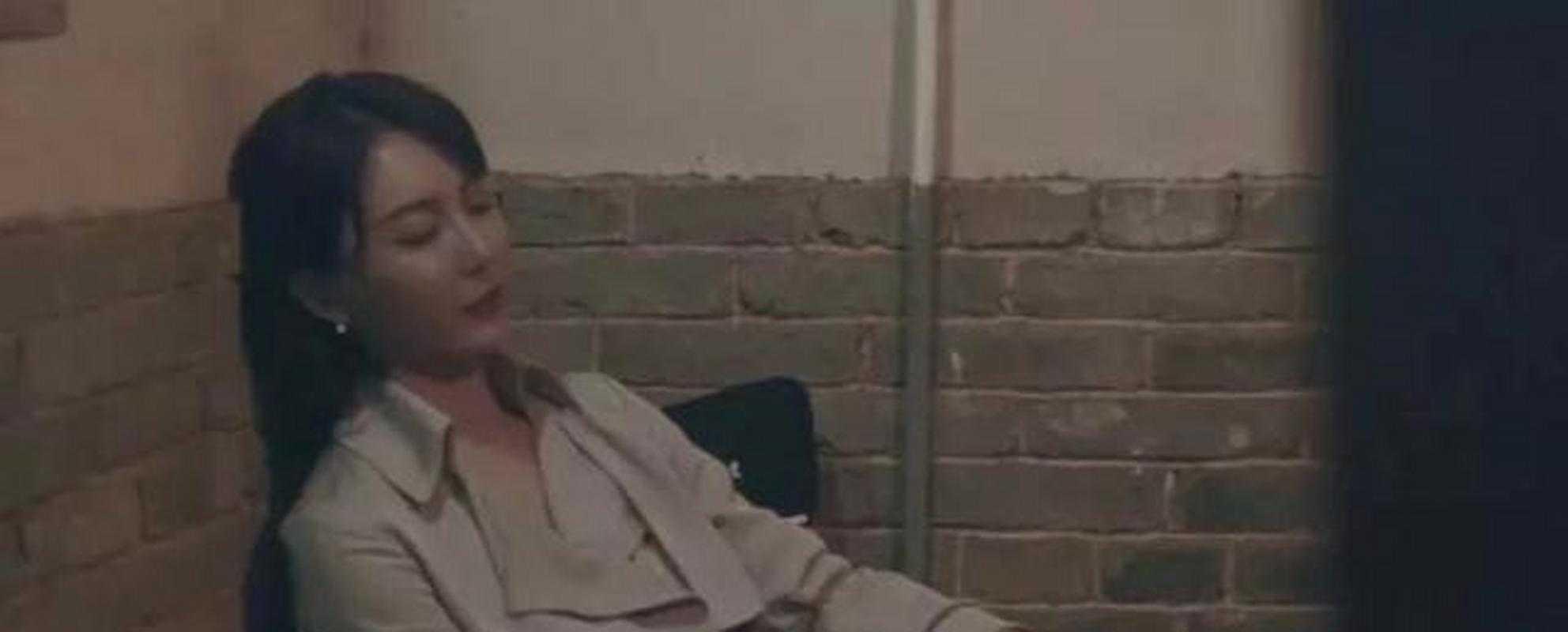 当Deadline在追你时，聊聊“颓败的腿怎么写论文软件”的学术突围之道