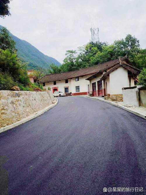 从住院医师到主治医师:职称论文的科学规划与避坑指南