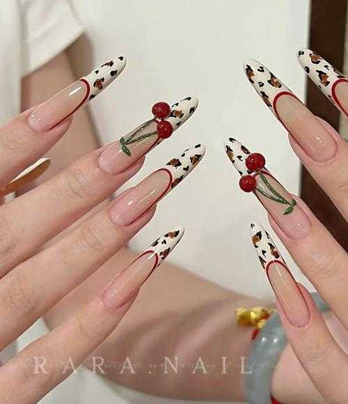 从指尖艺术到学术研究:豹纹美甲论文怎么写才能既有深度又有趣?