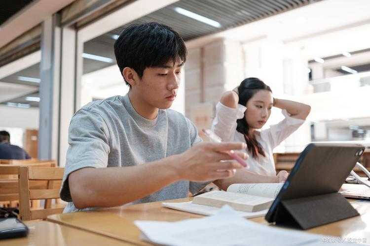 校园快递超市论文怎么写?这份保姆级指南帮你避开所有坑