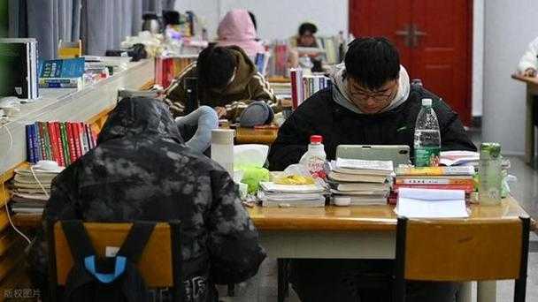 校园快递超市论文怎么写?这份保姆级指南帮你避开所有坑