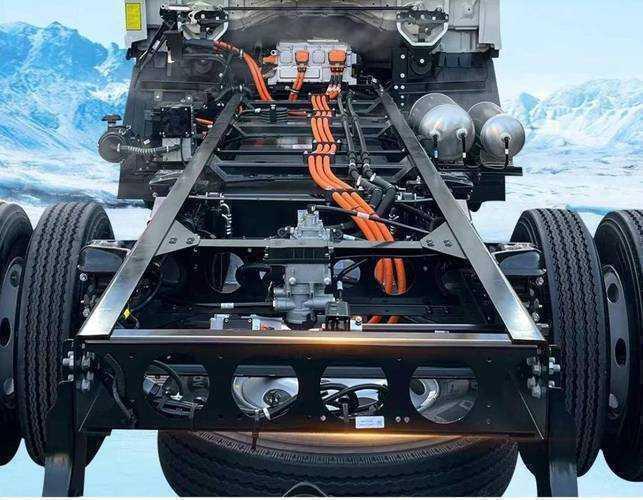 轻卡行业破局之道：从产品优化到生态构建的竞争力提升路径